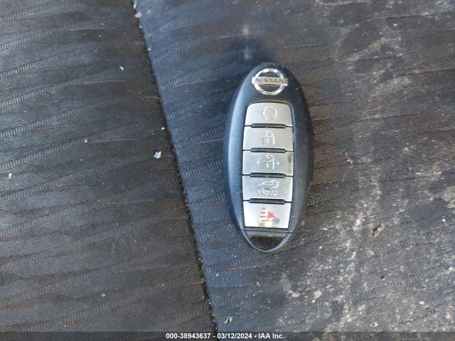 Nissan ROGUE SV 2018 5N1AT2MT6JC765883 Image 11