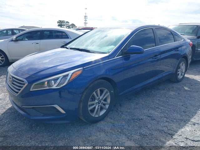 Hyundai SONATA SE 2017 5NPE24AF1HH589083 Image 2