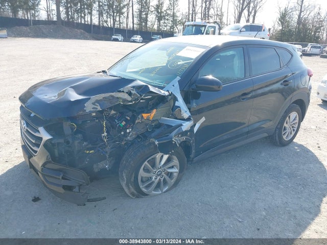 Hyundai TUCSON SE 2018 KM8J2CA46JU654718 Image 2