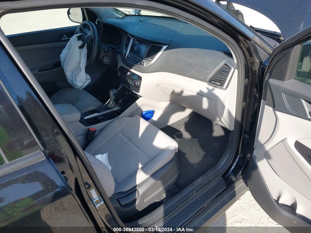 Hyundai TUCSON SE 2018 KM8J2CA46JU654718 Image 5