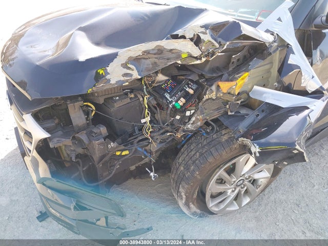 Hyundai TUCSON SE 2018 KM8J2CA46JU654718 Image 6