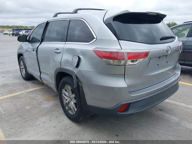 Toyota Highlander Le 2016 5TDZARFH5GS018328 Image 3