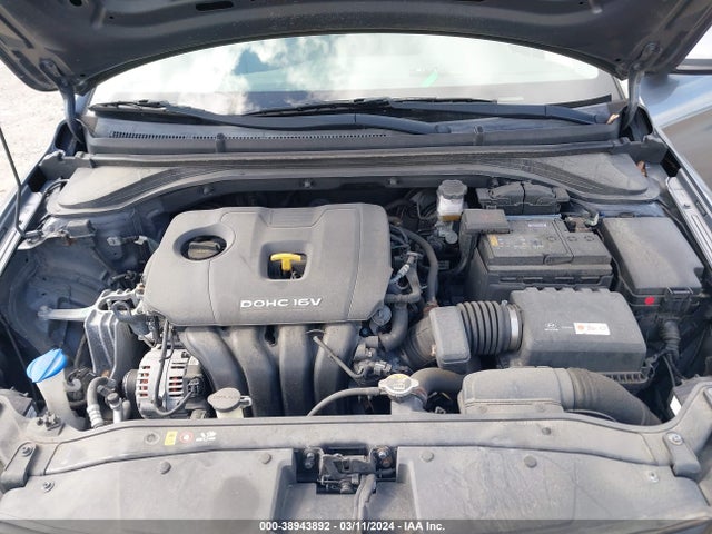 Hyundai ELANTRA SE 2018 5NPD74LF4JH254013 Image 10