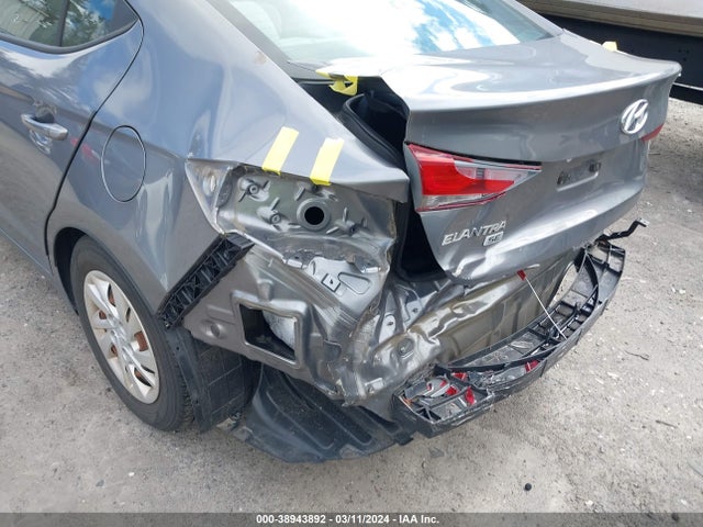 Hyundai ELANTRA SE 2018 5NPD74LF4JH254013 Image 12