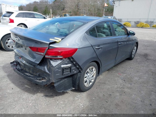 Hyundai ELANTRA SE 2018 5NPD74LF4JH254013 Image 4