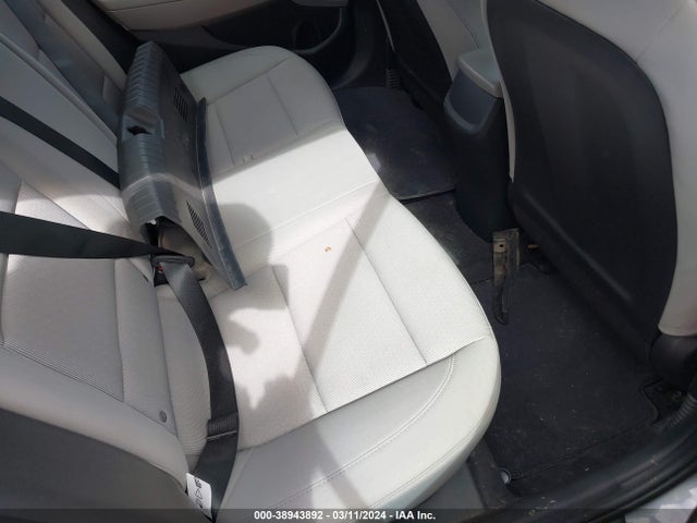 Hyundai ELANTRA SE 2018 5NPD74LF4JH254013 Image 8