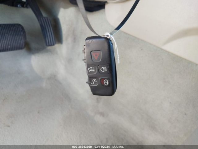 SAJWA0ES1EPU11716 Jaguar Xf I4 T