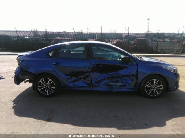 3KPF24AD9NE494211 KIA Forte Lxs