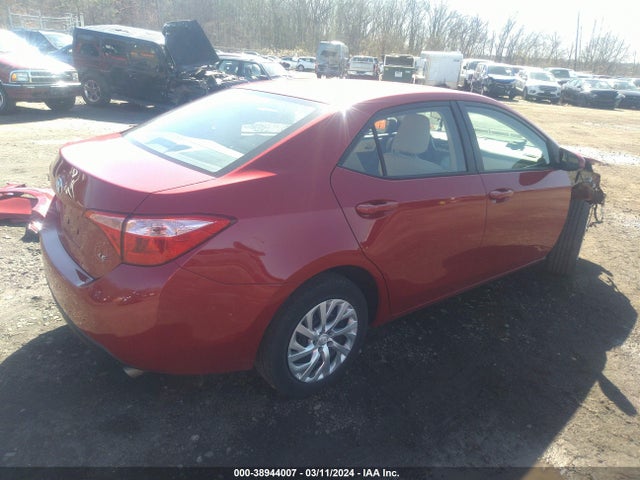 Toyota COROLLA LE 2018 2T1BURHE7JC026233 Image 4