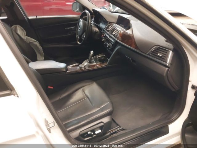 WBA8E5G55GNT93863 BMW 320i Xdrive