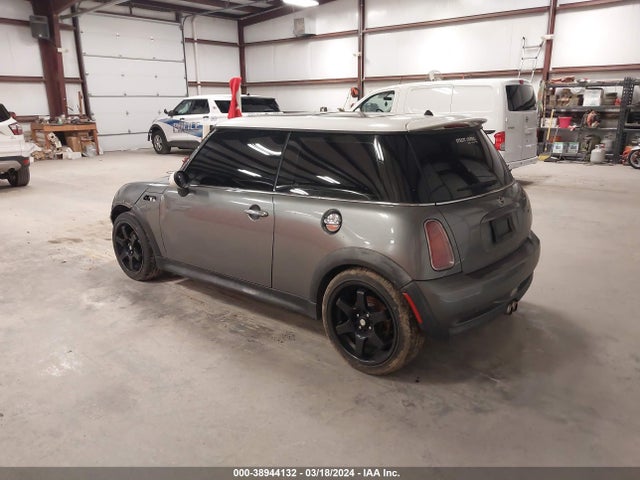 2002 MINI COOPER S WMWRE33442TD55487 Photo 2