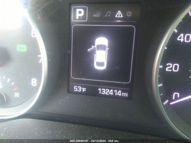 5NPD84LF2JH320975 Hyundai ELANTRA SEL