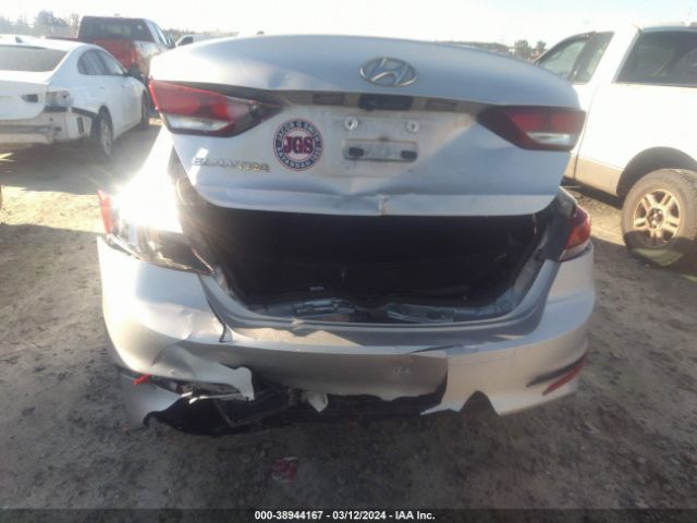 5NPD84LF2JH320975 Hyundai ELANTRA SEL