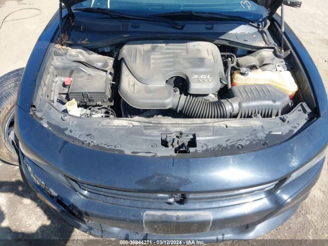 2C3CDXBGXJH335885 Dodge Charger Sxt Rwd