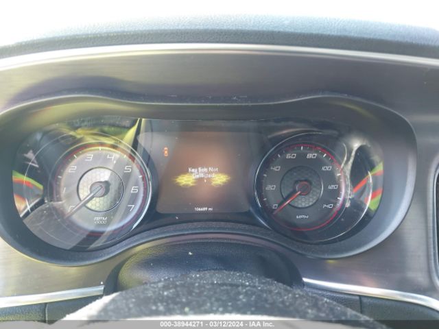 2C3CDXBGXJH335885 Dodge Charger Sxt Rwd