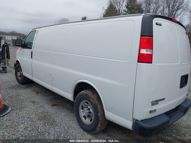Chevrolet Express 3500 Work Van 2019 1GCZGHFG4K1209499 Image 3