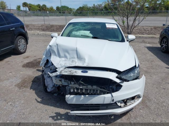 3FA6P0HD9JR227319 Ford FUSION SE