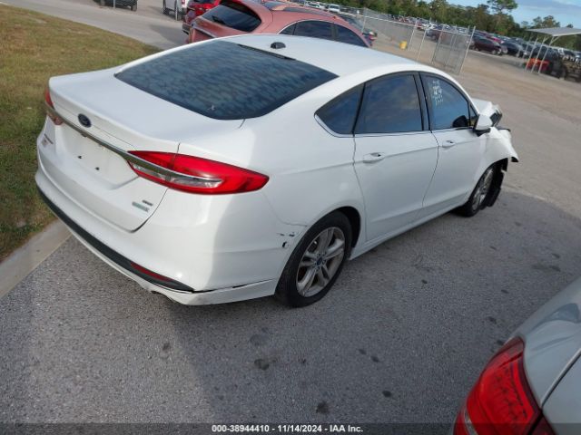 3FA6P0HD9JR227319 Ford FUSION SE