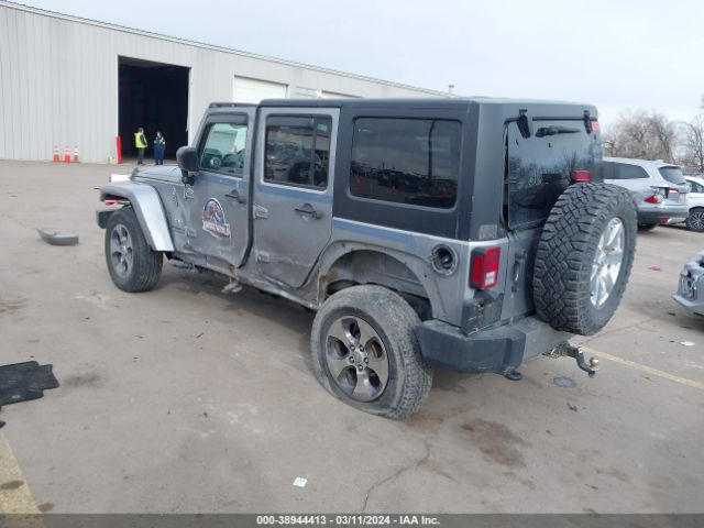 1C4BJWEG7GL205032 Jeep Wrangler Unlimited Sahara