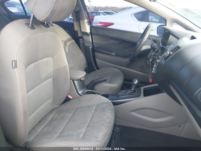 KIA FORTE LX 2016 KNAFK4A65G5576126 Image 5