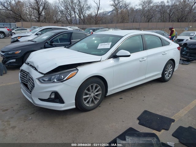 Hyundai SONATA SE 2018 5NPE24AF9JH598328 Image 2