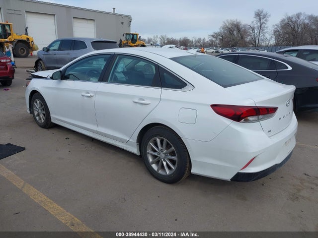 Hyundai SONATA SE 2018 5NPE24AF9JH598328 Image 3