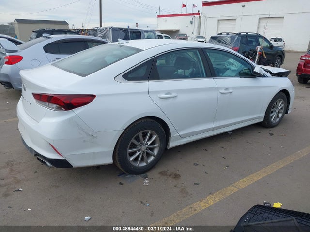 Hyundai SONATA SE 2018 5NPE24AF9JH598328 Image 4