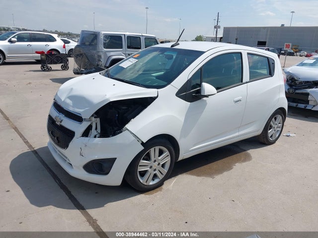Chevrolet Spark Ls Auto 2014 KL8CB6S97EC478775 Image 2