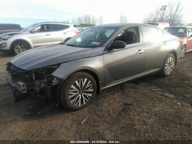 1N4BL4DW4RN349710 Nissan Altima Sv Intelligent Awd