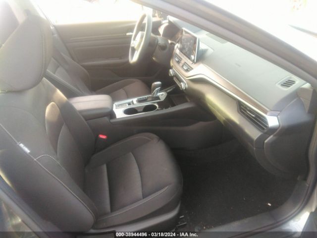 1N4BL4DW4RN349710 Nissan Altima Sv Intelligent Awd