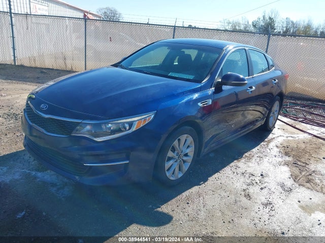 KIA Optima Lx 2017 5XXGT4L30HG162935 Image 2