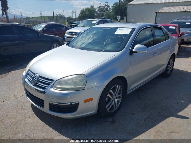 2005 Volkswagen Jetta 2.5 მანქანა იყიდება აუქციონზე, vin: 3VWDG71K25M609064, აუქციონის ნომერი: 38944548