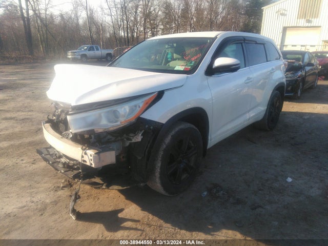 Toyota Highlander Le V6 2014 5TDBKRFH5ES051308 Image 2