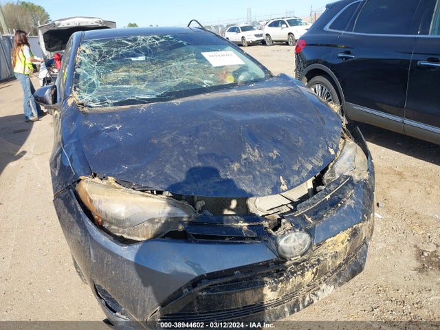 Toyota COROLLA LE 2018 5YFBURHE5JP745884 Image 6