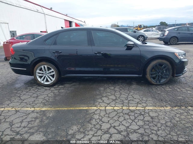 1VWLA7A39KC011539 Volkswagen Passat 2.0t Wolfsburg Edition