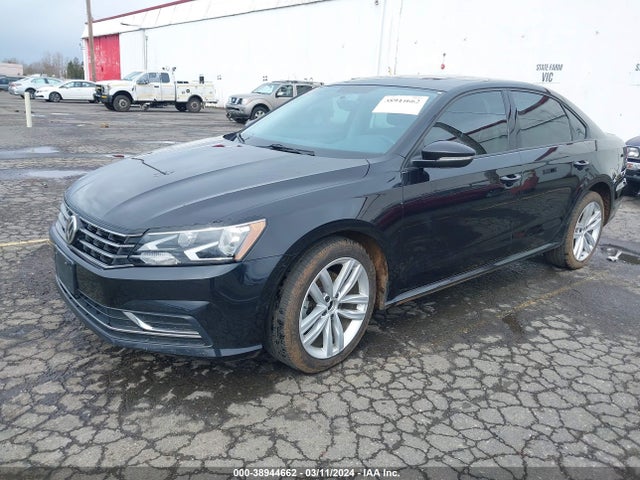 1VWLA7A39KC011539 Volkswagen Passat 2.0t Wolfsburg Edition
