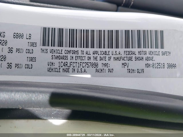 Jeep Grand Cherokee Overland 2015 1C4RJFCT1FC757090 Image 9