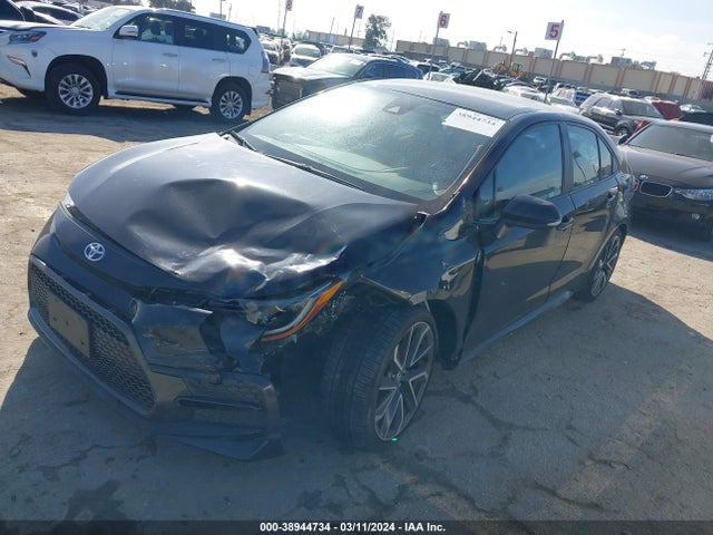Toyota COROLLA SE 2020 5YFS4RCE0LP037360 Image 2