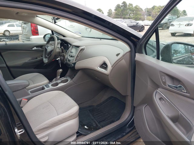 Chevrolet Cruze Ls Auto 2018 1G1BC5SM4J7238125 Image 5
