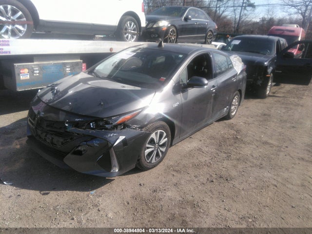 Toyota Prius Prime Plus 2019 JTDKARFP0K3118498 Image 2