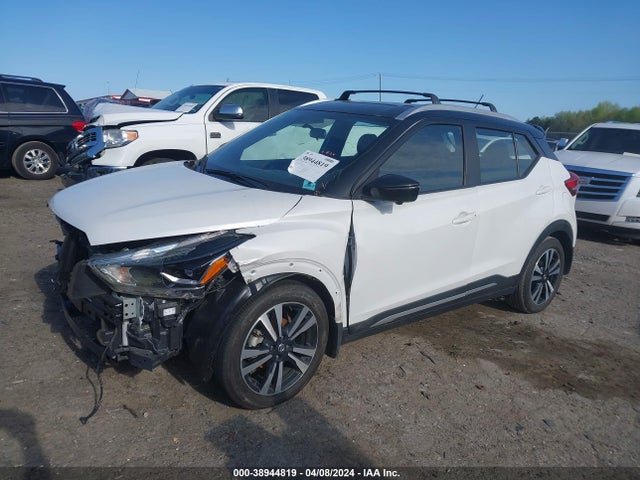 Nissan KICKS SR 2019 3N1CP5CUXKL491268 Image 2