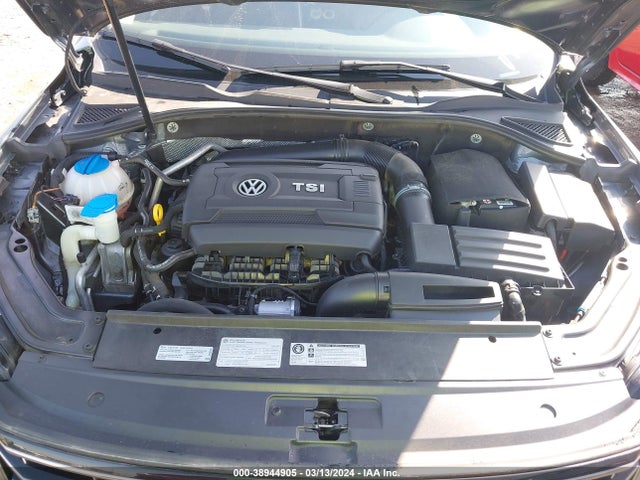 1VWBT7A31GC069416 Volkswagen Passat 1.8t Se