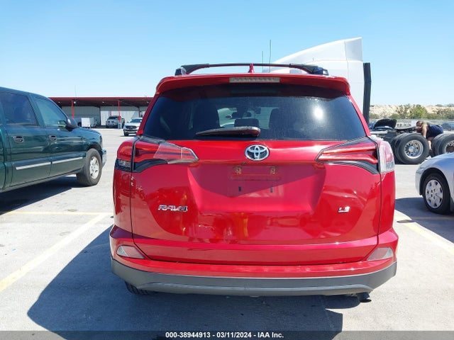 Toyota RAV4 LE 2017 2T3ZFREV9HW354444 Image 16