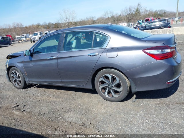 Honda ACCORD EX 2017 1HGCR2F70HA120763 Image 15