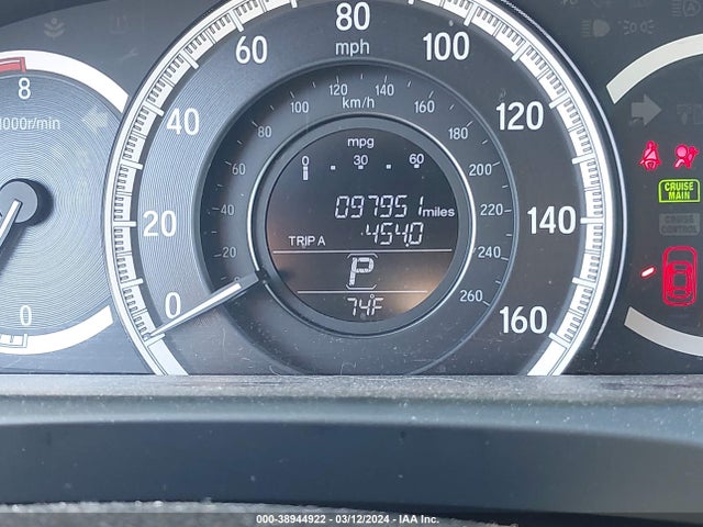 Honda ACCORD EX 2017 1HGCR2F70HA120763 Image 16