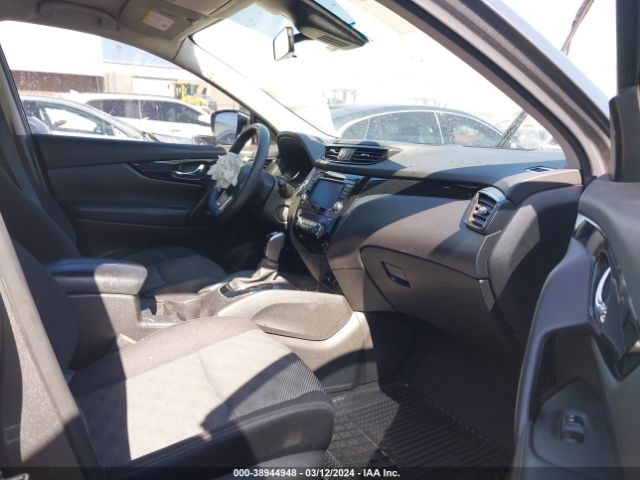 JN1BJ1CP9KW525078 Nissan Rogue Sport Sv