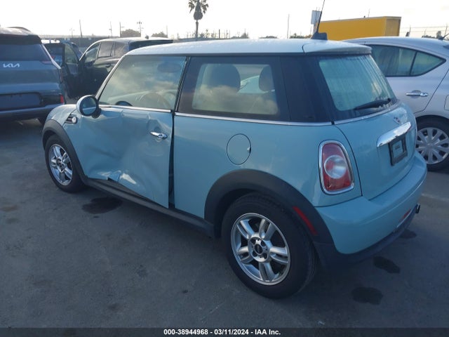 2013 MINI HARDTOP WMWSU3C5XDT685938 Photo 2