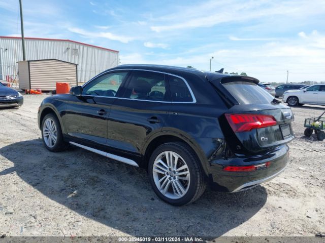 WA1BNAFY7J2216747 Audi Q5 2.0t Premium/2.0t Tech Premium