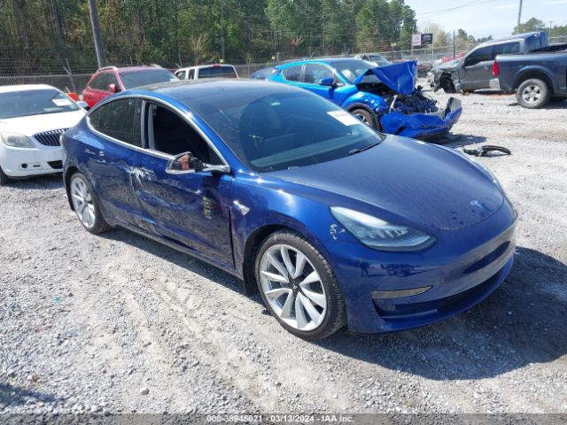 38945021 :رقم المزاد ، 5YJ3E1EB6JF088215 vin ، 2018 Tesla Model 3 Long Range/performance مزاد بيع