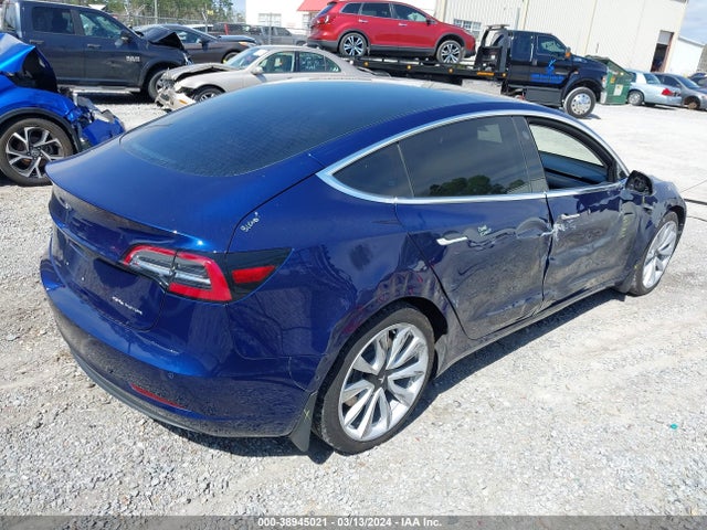 Tesla Model 3 Long Range/performance 2018 5YJ3E1EB6JF088215 Image 4